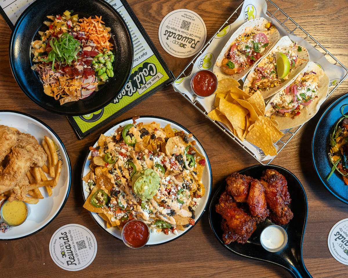 The SBH Review: At buzzy new Omaha bar and grill, come for sports, stay for food