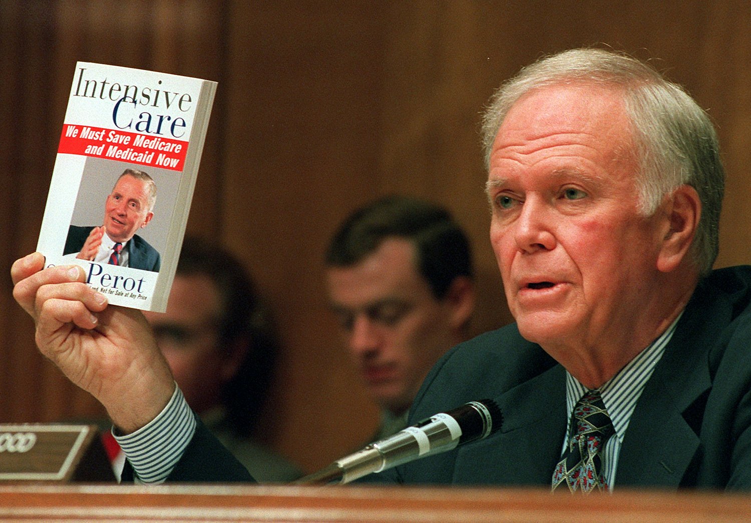 Maverick Republican Senator who resigned after sexual harassment scandal dies