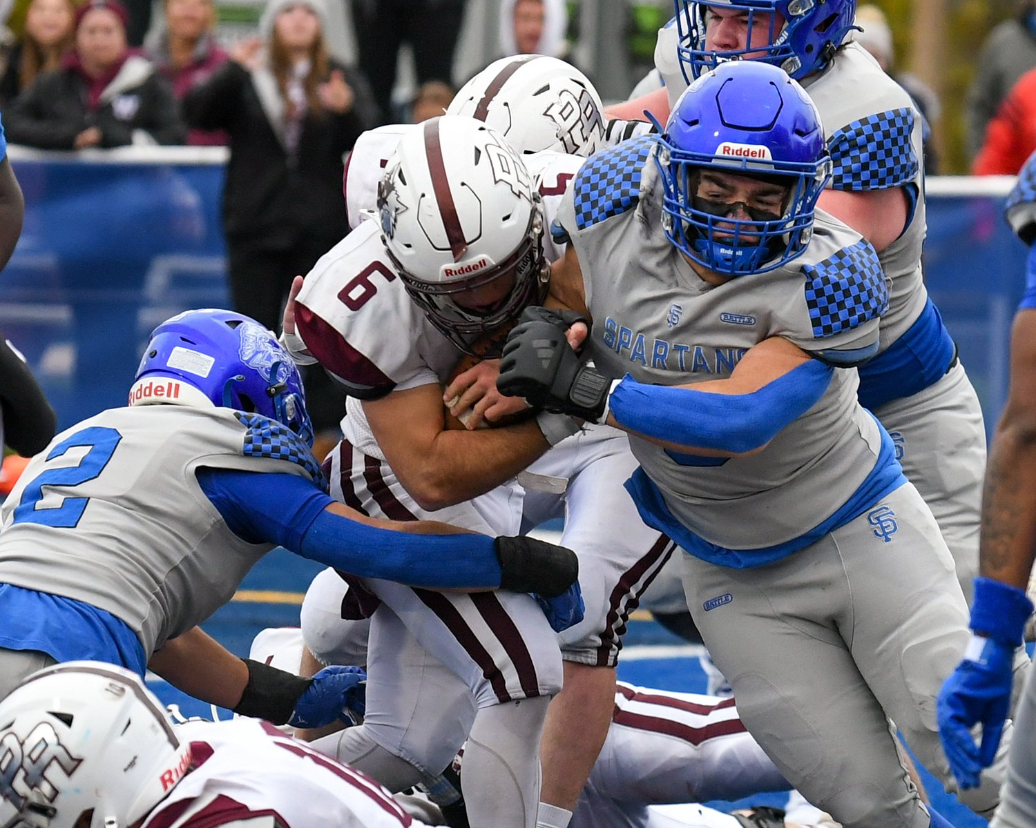 Peyton Shipley’s forced fumble propels St. Francis past Prairie Ridge