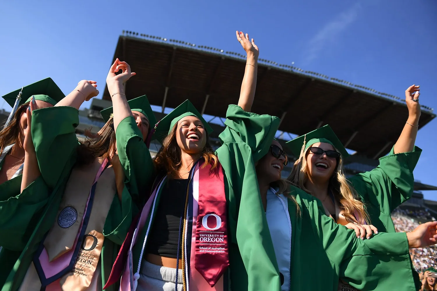 Ducks waddle off into the future at UO commencement