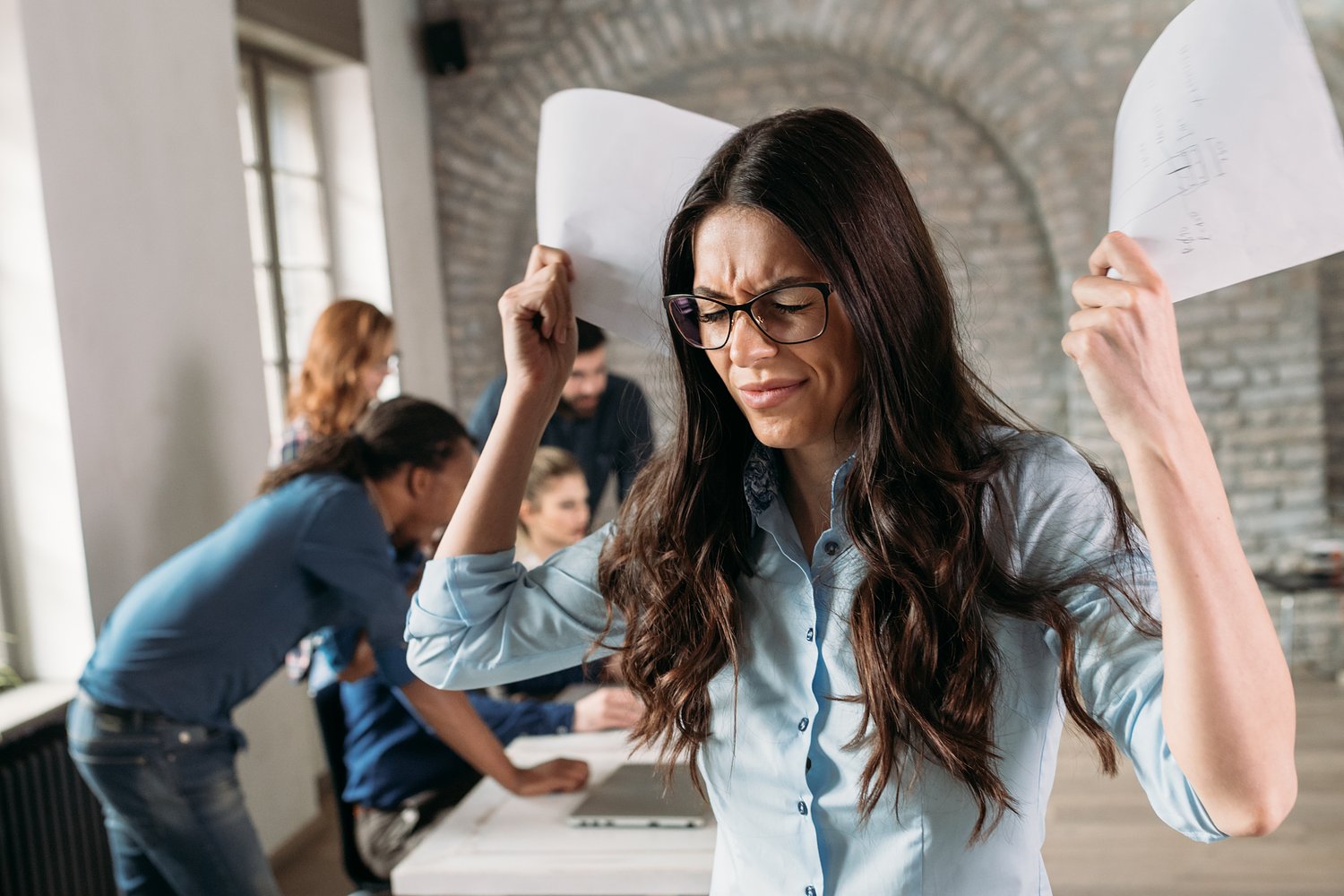 Dear Abby: Co-workers’ loud talk makes it hard to concentrate. Managers won’t help. Now what?