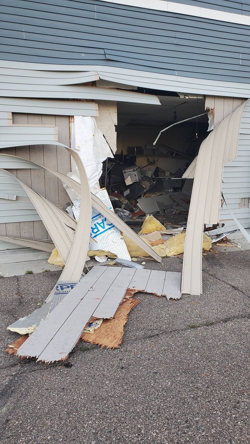Zippy Pizza will reopen ‘as soon as we can’ after truck drives through wall