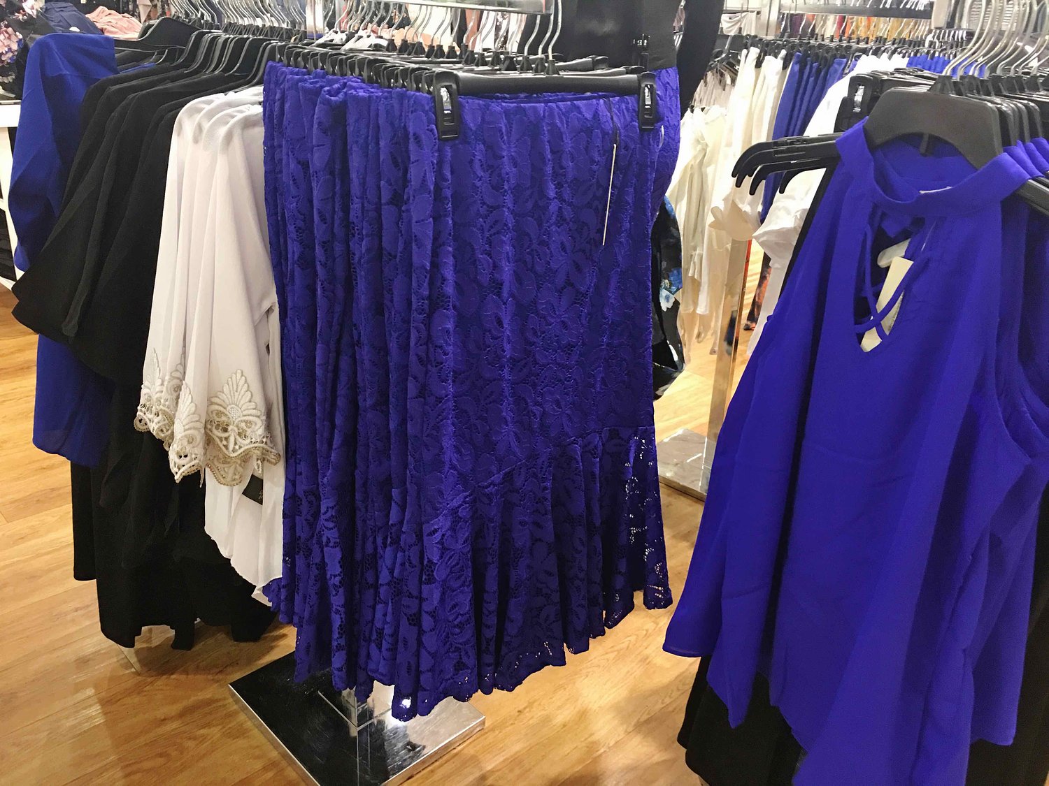 Affordable youth fashion chain opens first Alabama location