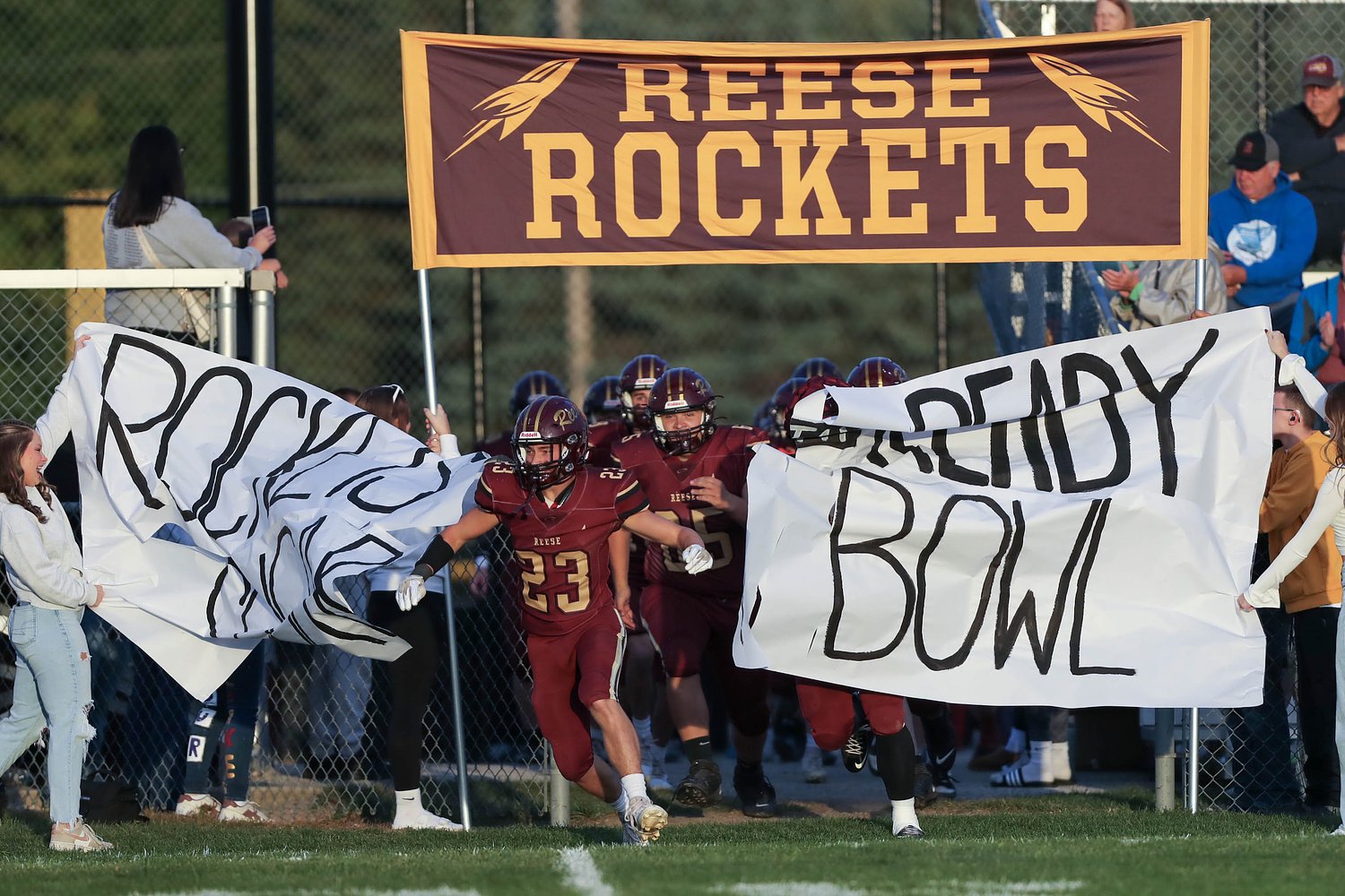 Saginaw-area football highlights: Nouvel gamble pays off in win over MLS