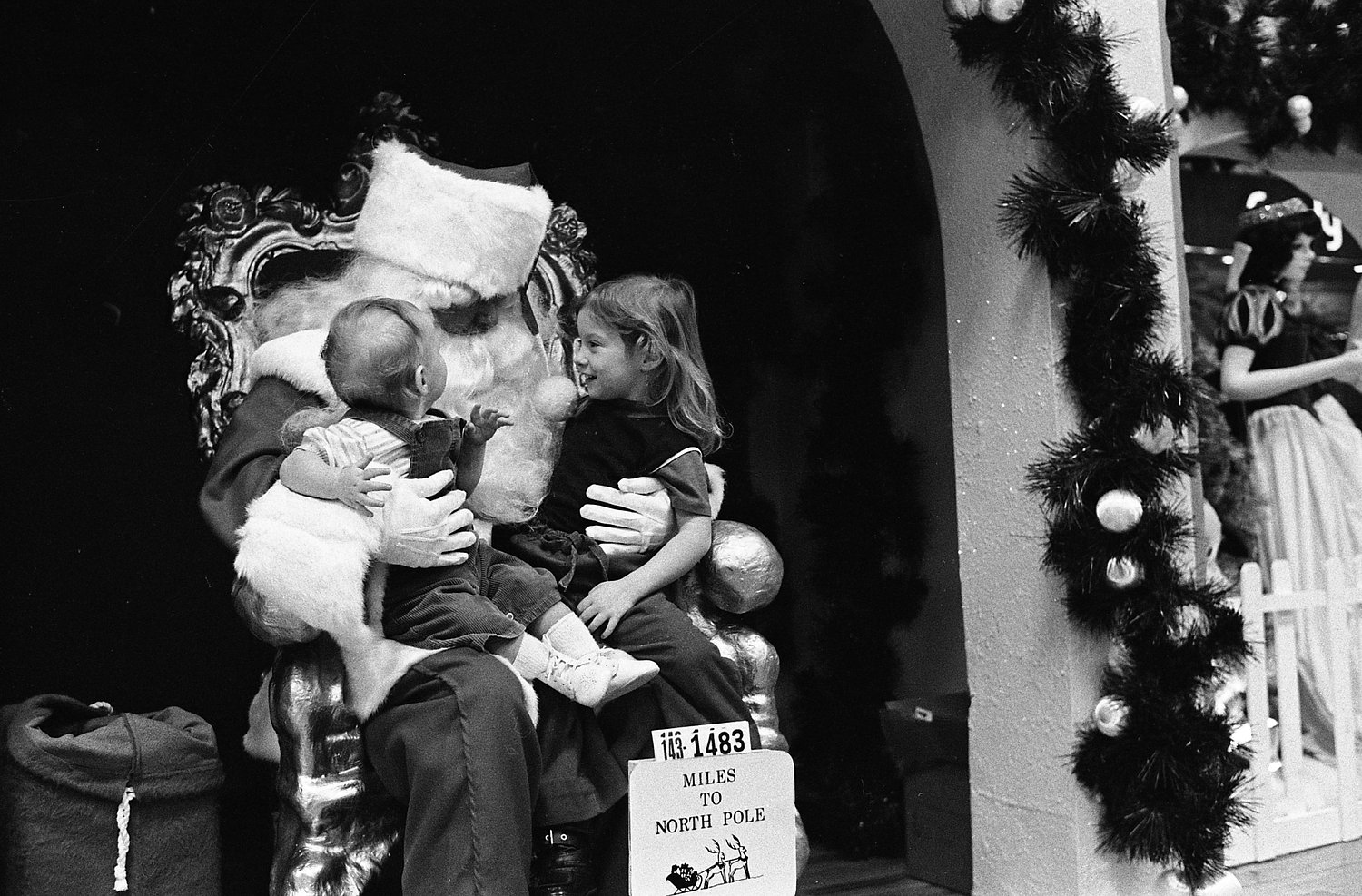 Ann Arbor mall brings back Santa visits for holiday season
