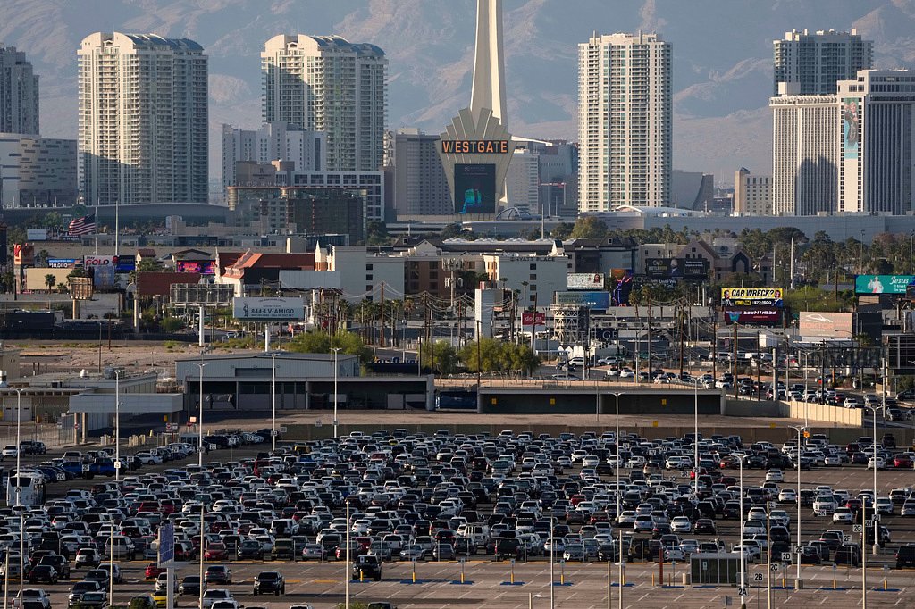 Private jet skids off runway, hits fence at Las Vegas airport