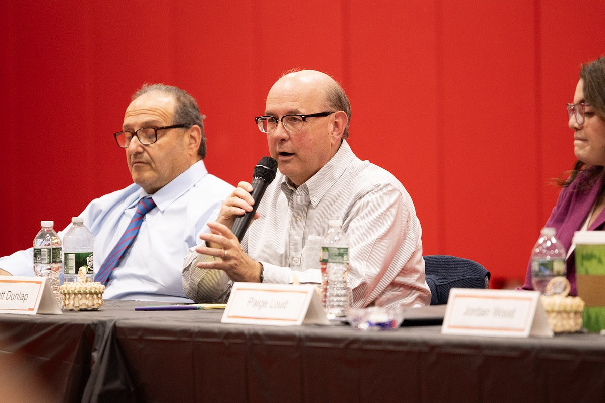 Matt Dunlap criticizes Jared Golden in his final sprint against Paul LePage