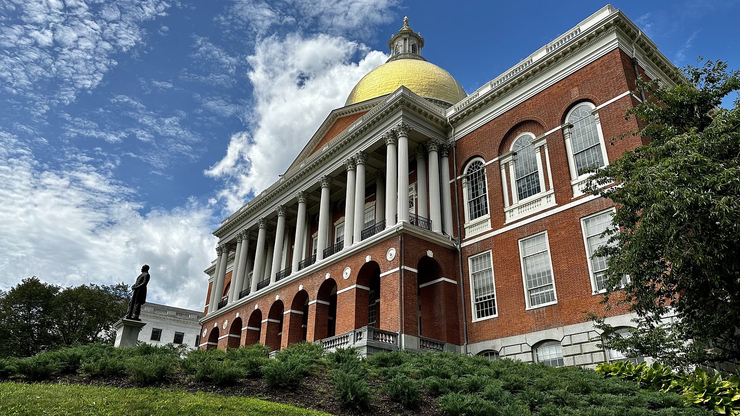 José Luis Santos named interim Mass. higher ed commissioner