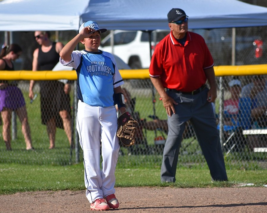 Wild, walk-off finish creates clash of rivals in Little League district final
