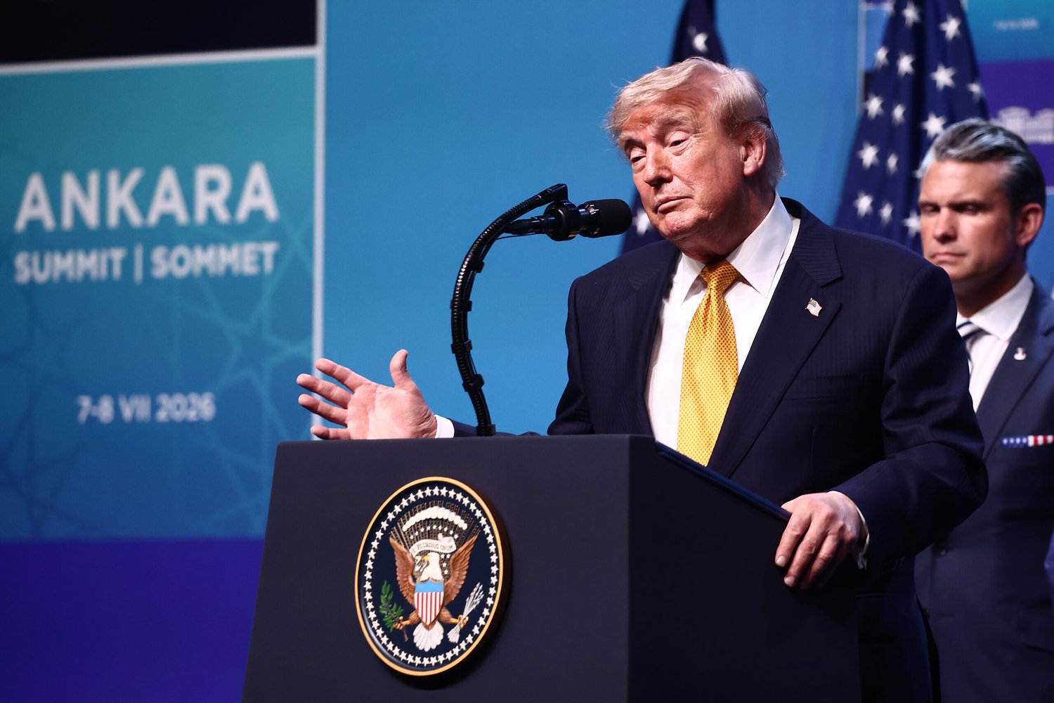 Trump says no war, as strikes continue