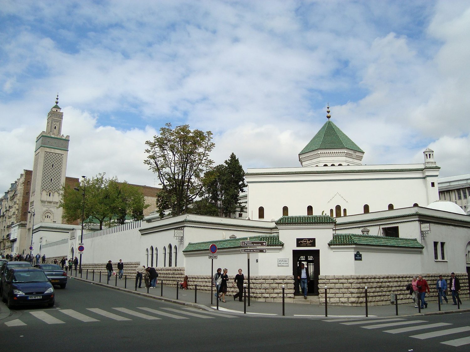 Why French officials placed a Muslim war memorial in the intellectual heart of Paris in the 20th century