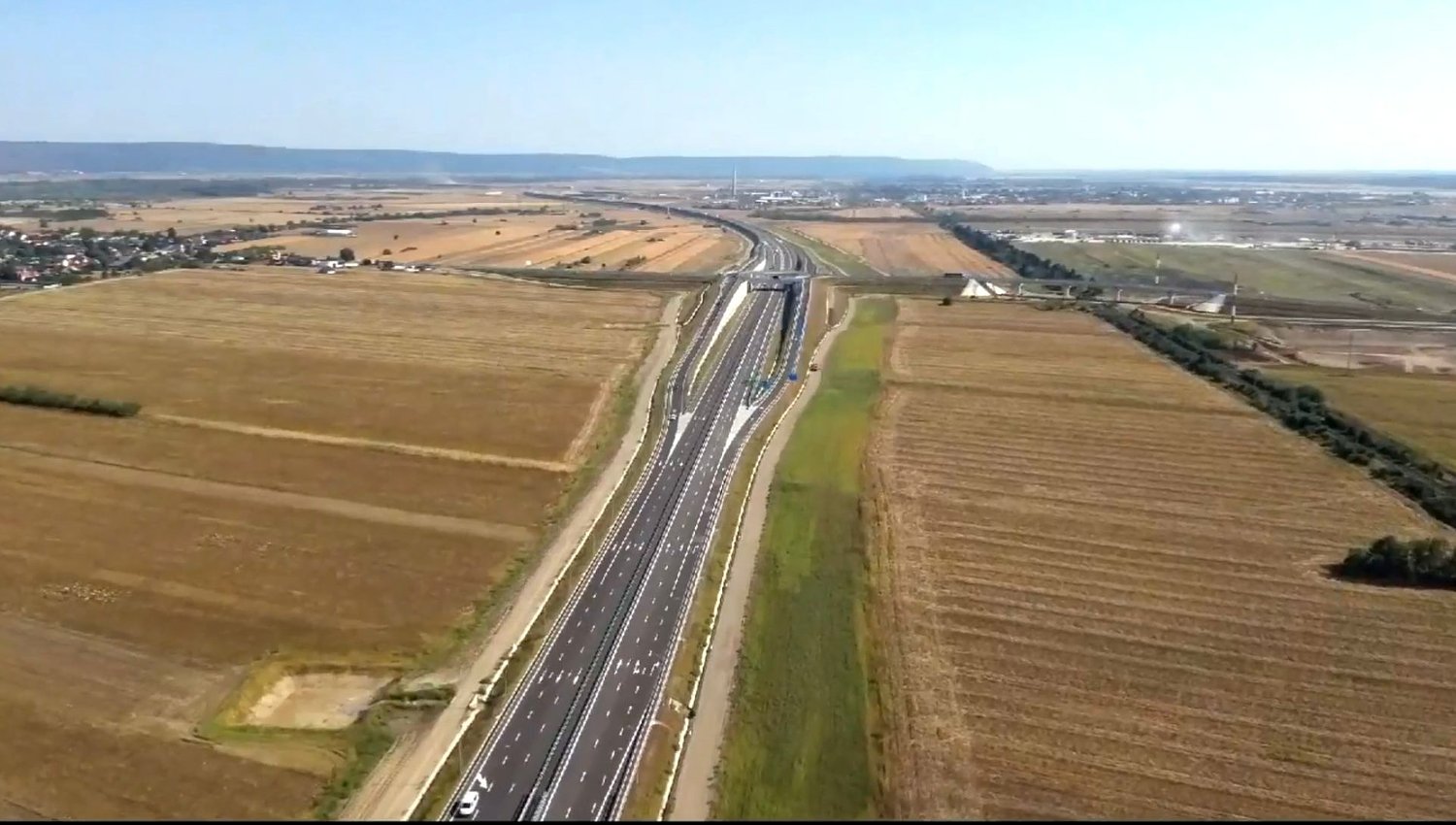 Două autostrăzi importante au ratat termenul PNRR: lucrările continuă, dar România va plăti diferența