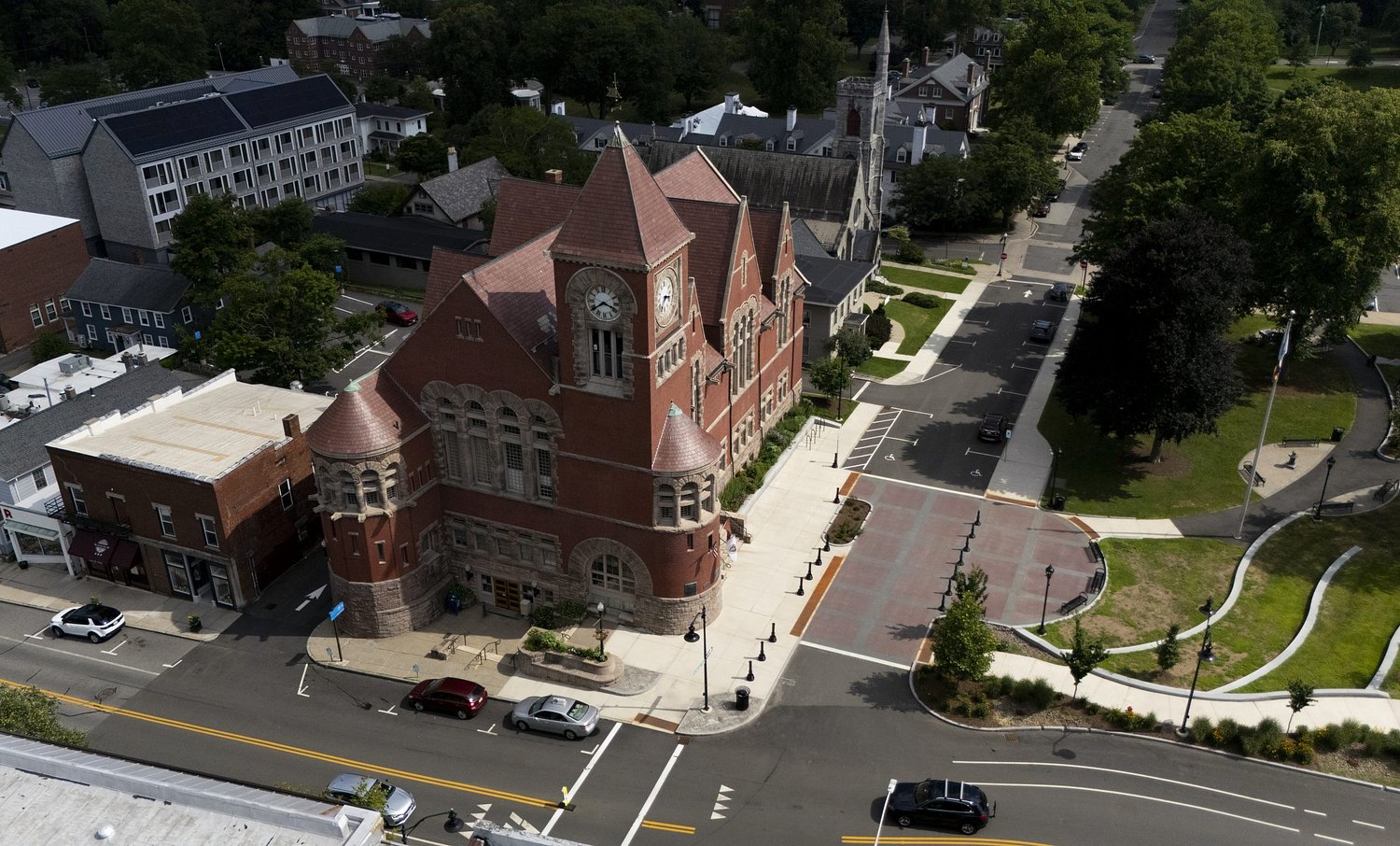 New bylaws set to simplify small clean energy projects in Amherst