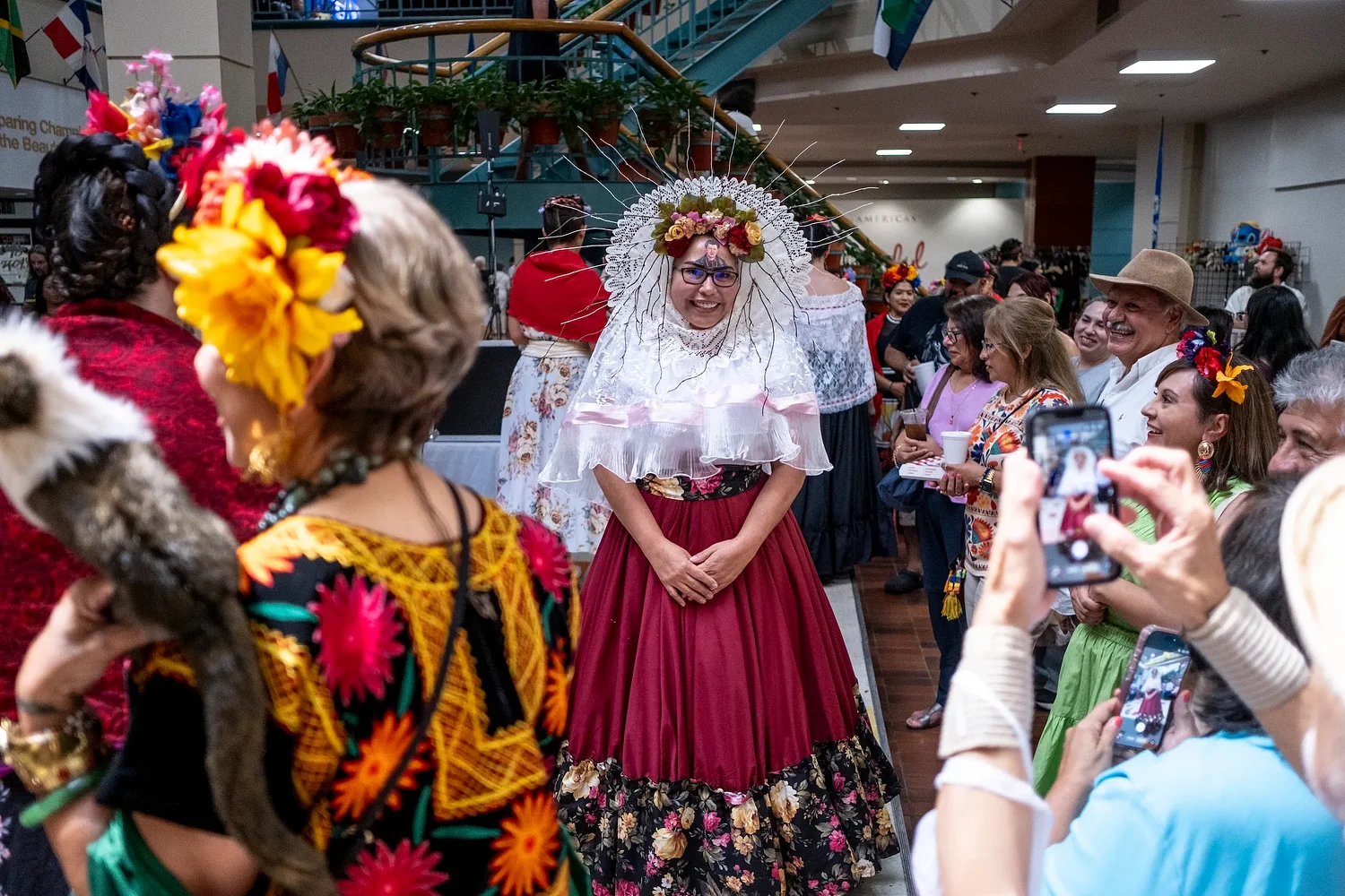 Good Morning, News: US Debt Hits $40 Trillion, Royals Pretend Residency Impacts Their Jet-Setting Lives, and the Fallen Dreams of Centennial Mills. By Suzette Smith.