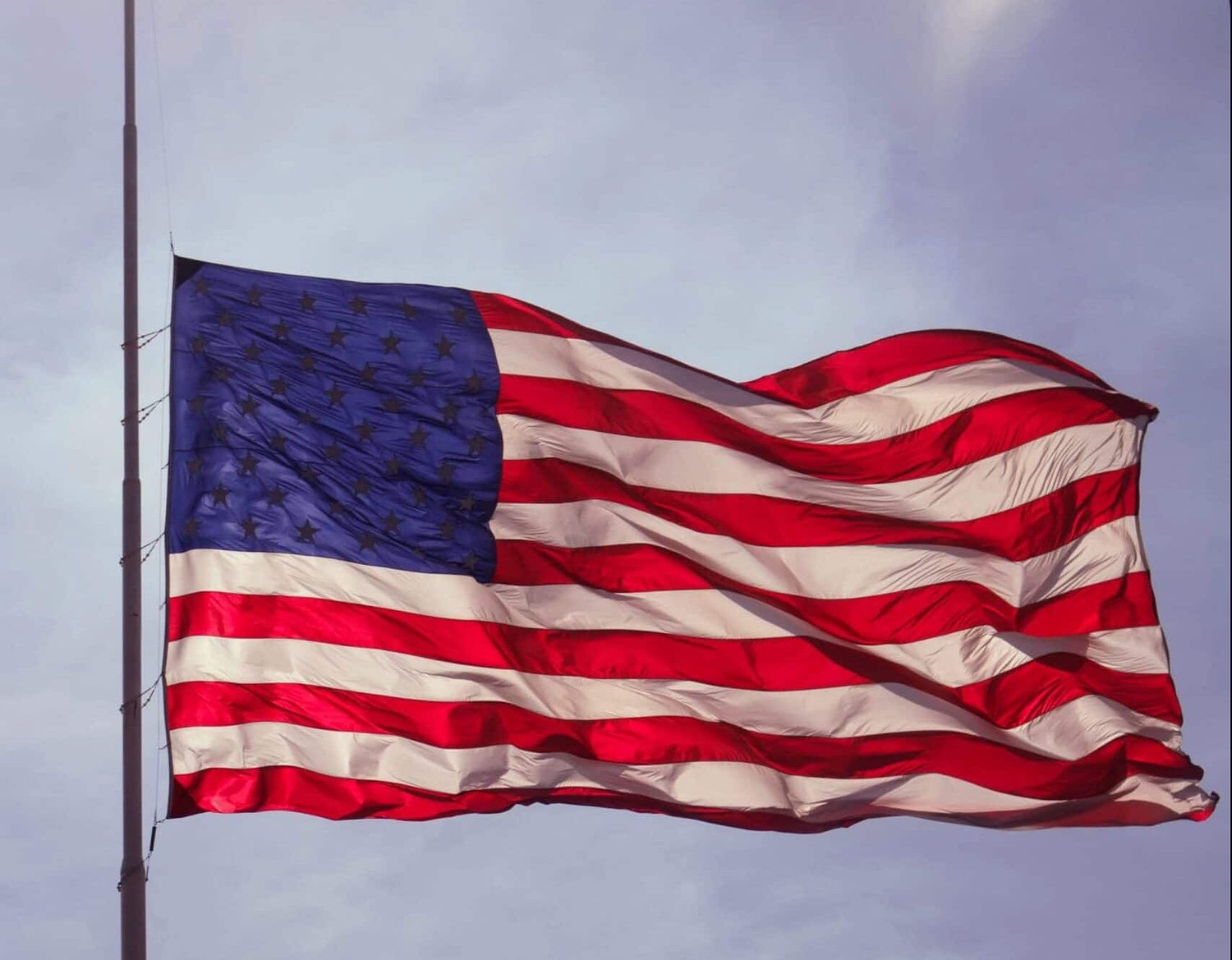 Governor orders flag to half staff in honor of Dolly Parton