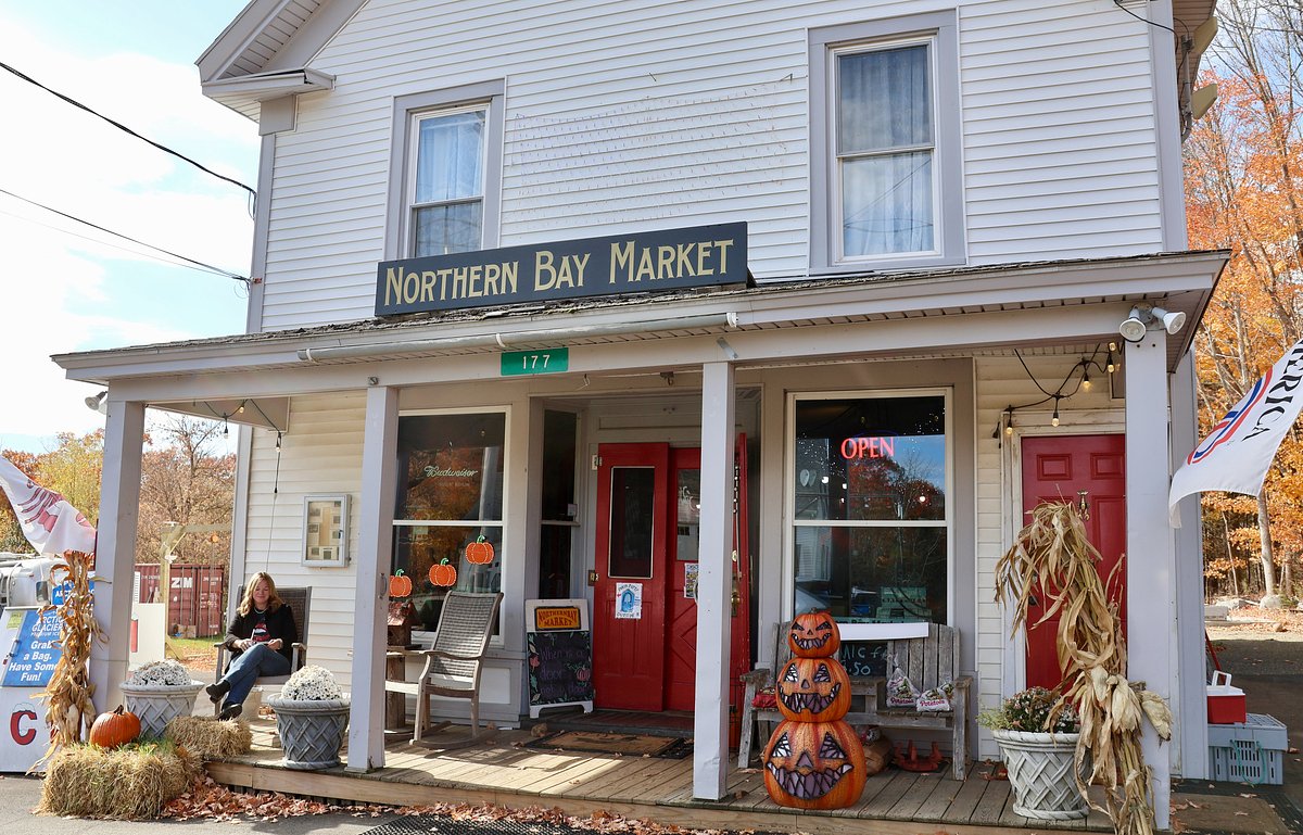 Letter: Penobscot should adopt rules before allowing a pub