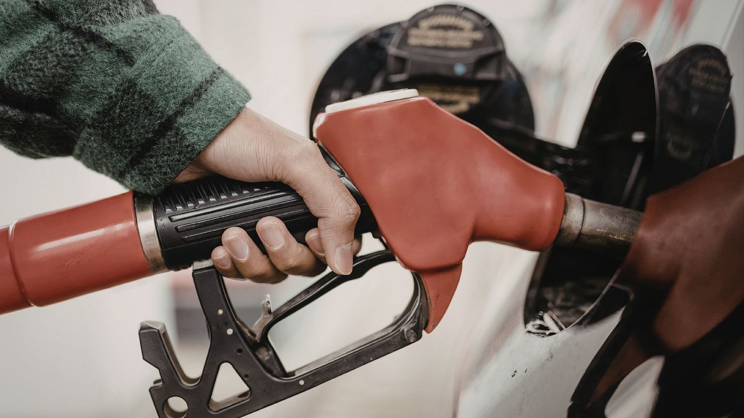 N.J. public works supervisor admits to stealing county fuel for private company