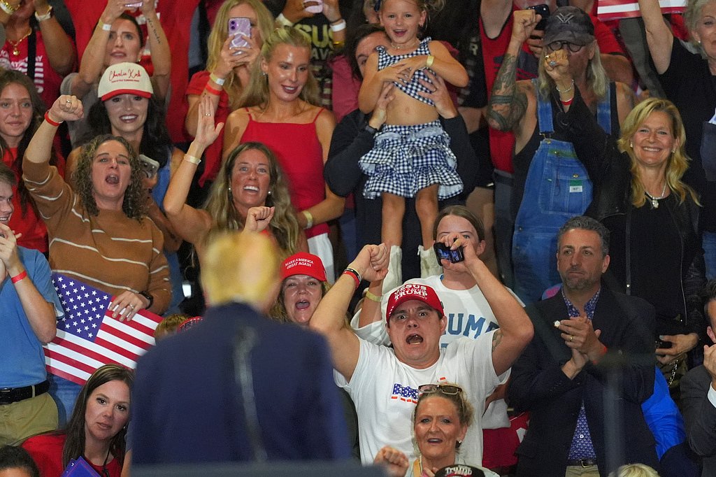 Trump heads to Alabama: 'I go there because they want to see me there'