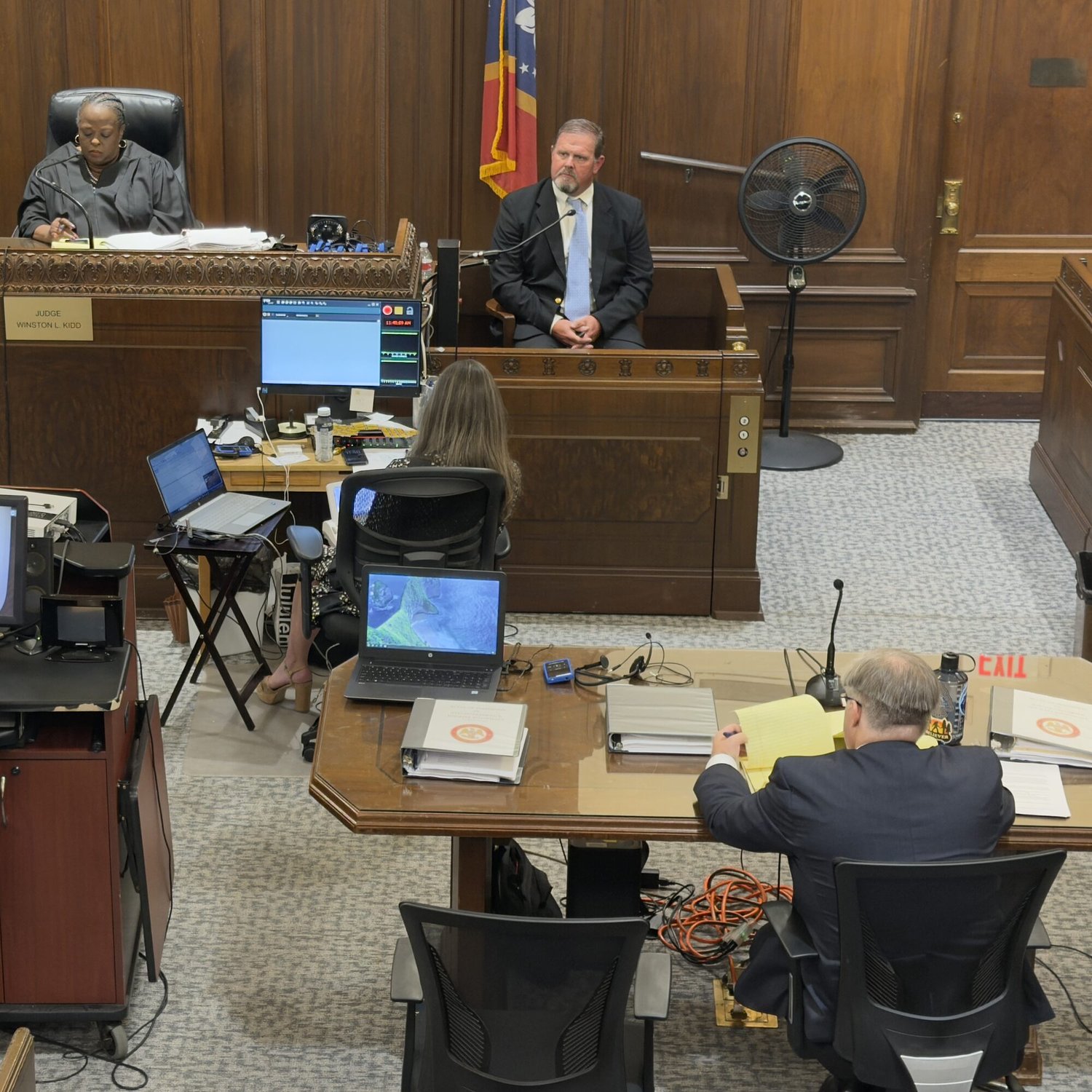 Former Capitol Police officers testify in their manslaughter trial