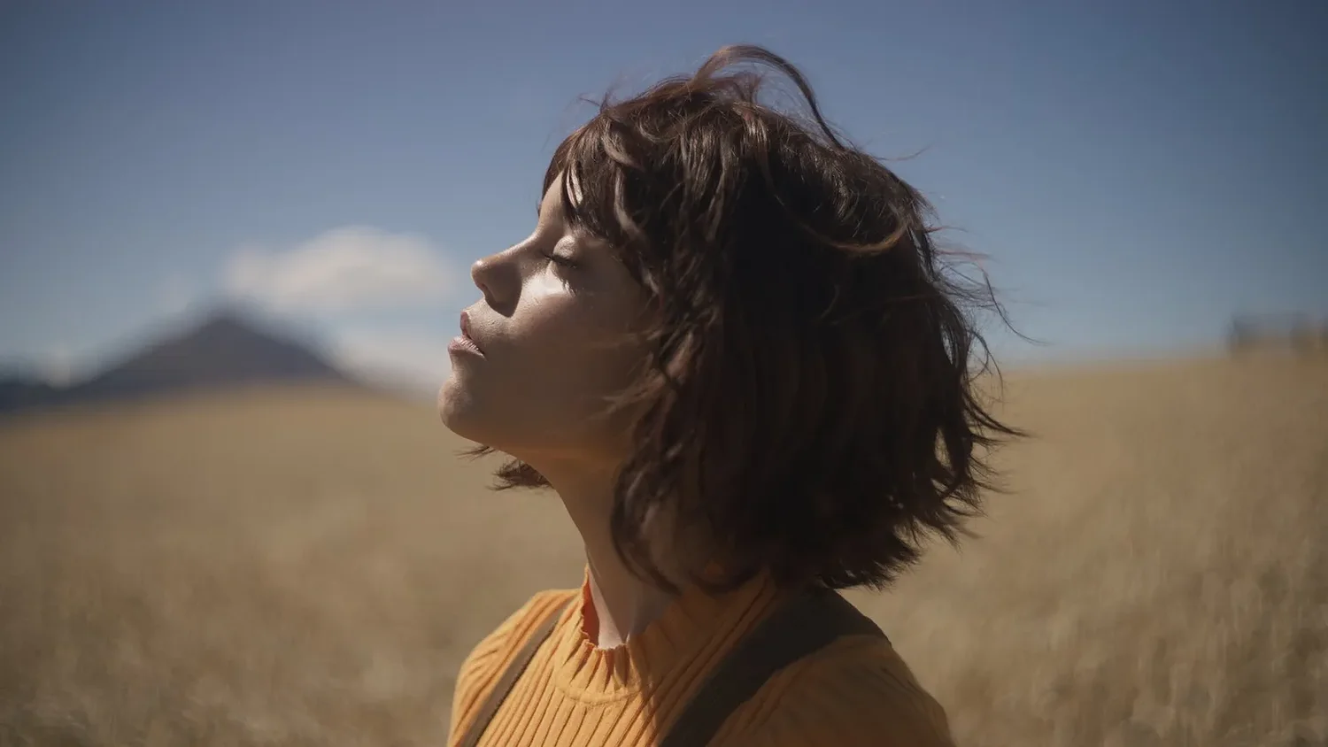 'Klara and the Sun' review: Film adaptation lacks novel's poignancy