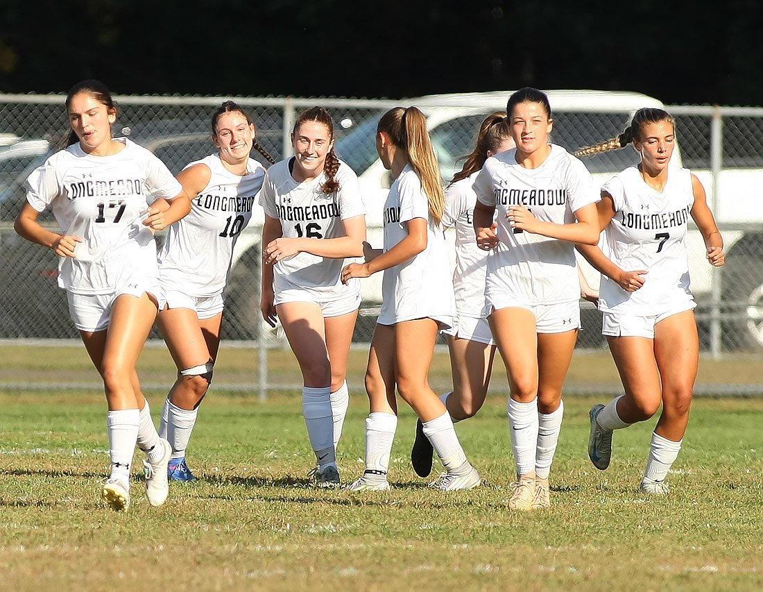 3 big moments seal draw between Longmeadow girls soccer, East Longmeadow