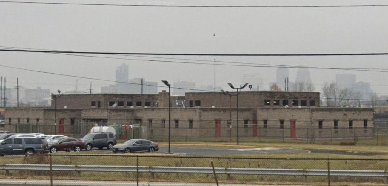 NJ corrections officer pleads guilty in bribery case