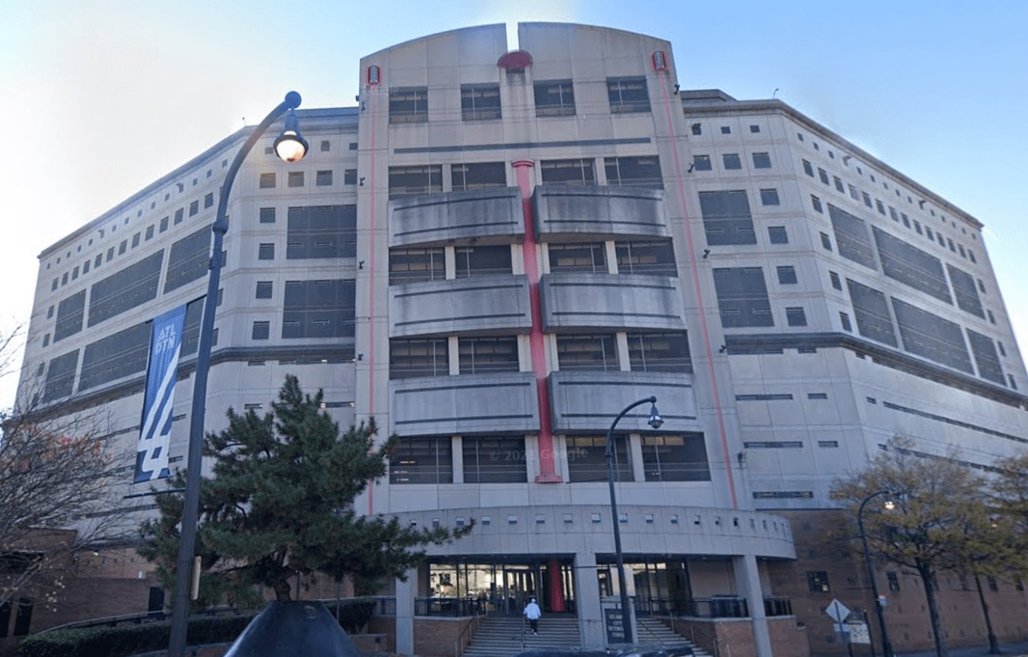 Fulton County asks Atlanta for quick deal on city detention center