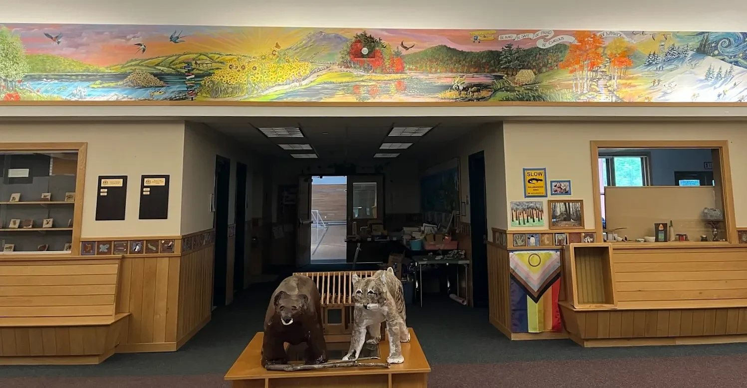 Bringing the outside in: Artist-in-residence guides Warwick students through collaborative mural project