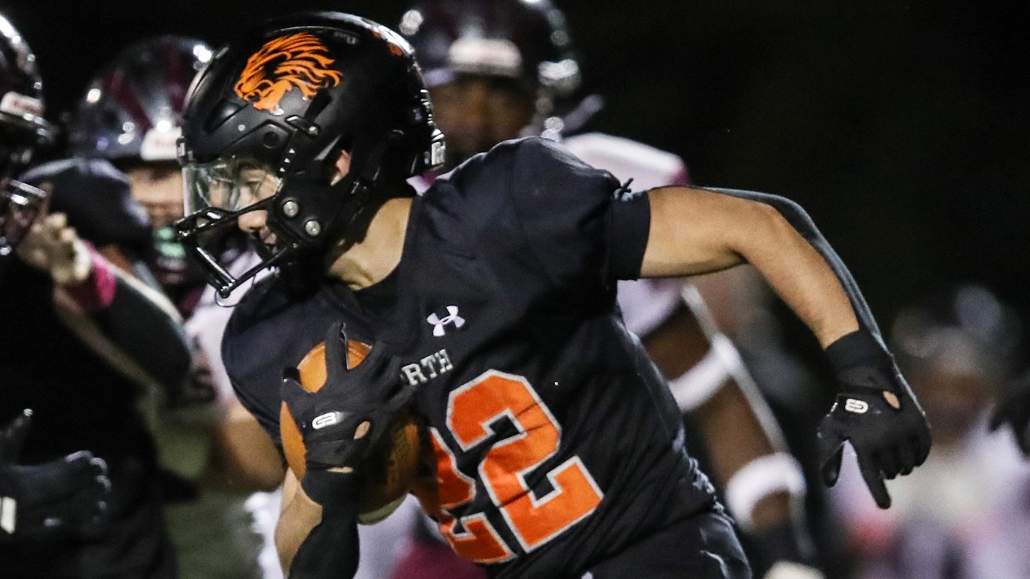 Senior’s defensive play in overtime helps Middletown North football hold off Southern