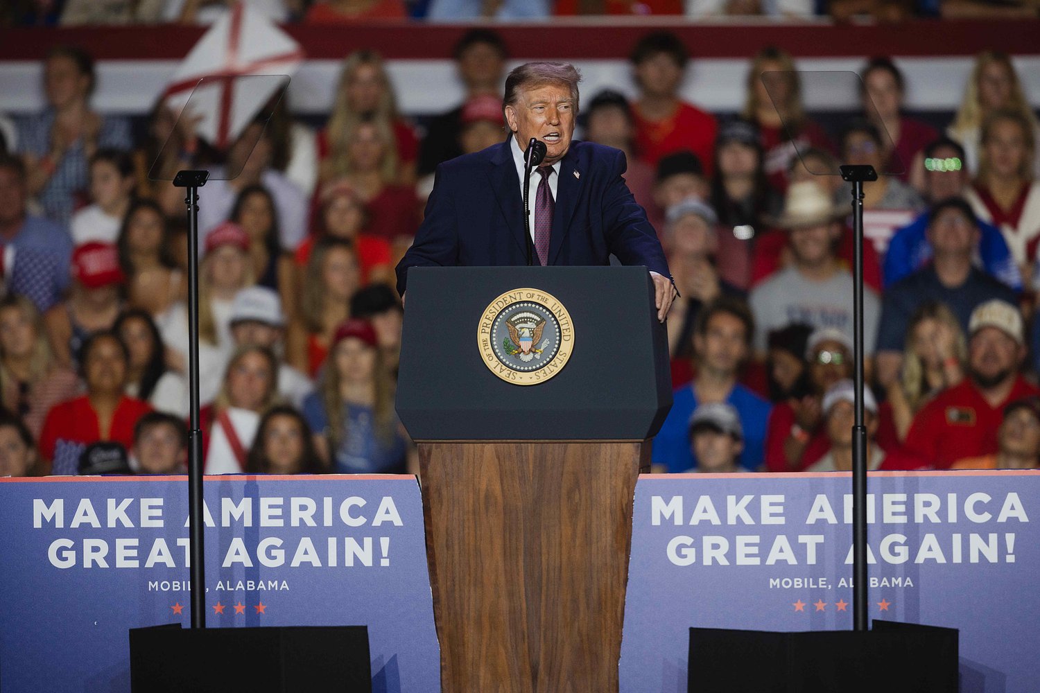 Hurricane Isaias forces President Trump to change plans for Alabama-Georgia football game