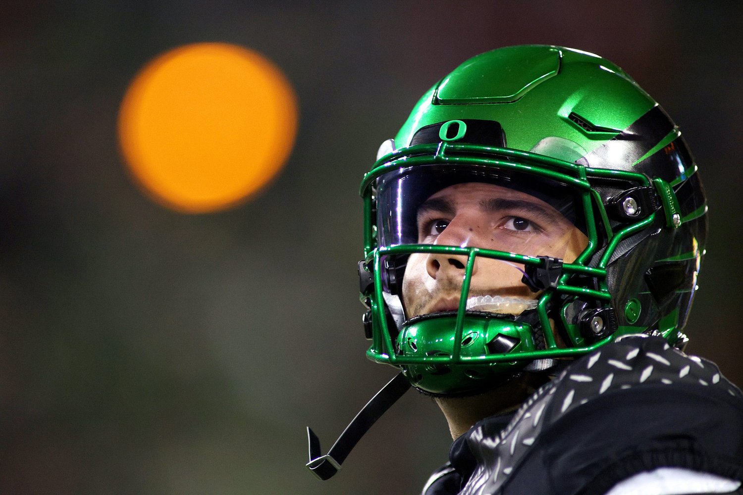Ducks pull out win over Nebraska 17-14, with late-game heroics from Dylan Raiola