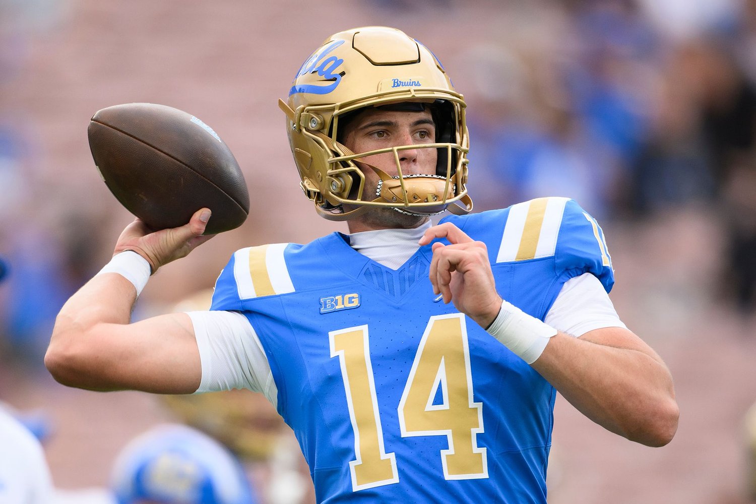 No. 12 UCLA stays unbeaten at 6-0, tops Wisconsin 17-7 with a backup QB