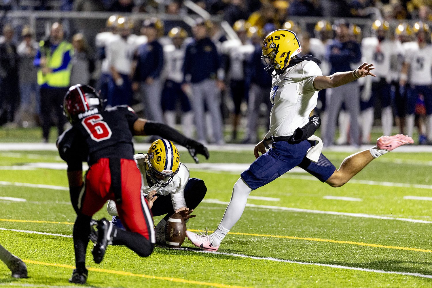 Northwood University uses last-second field goal to remain undefeated