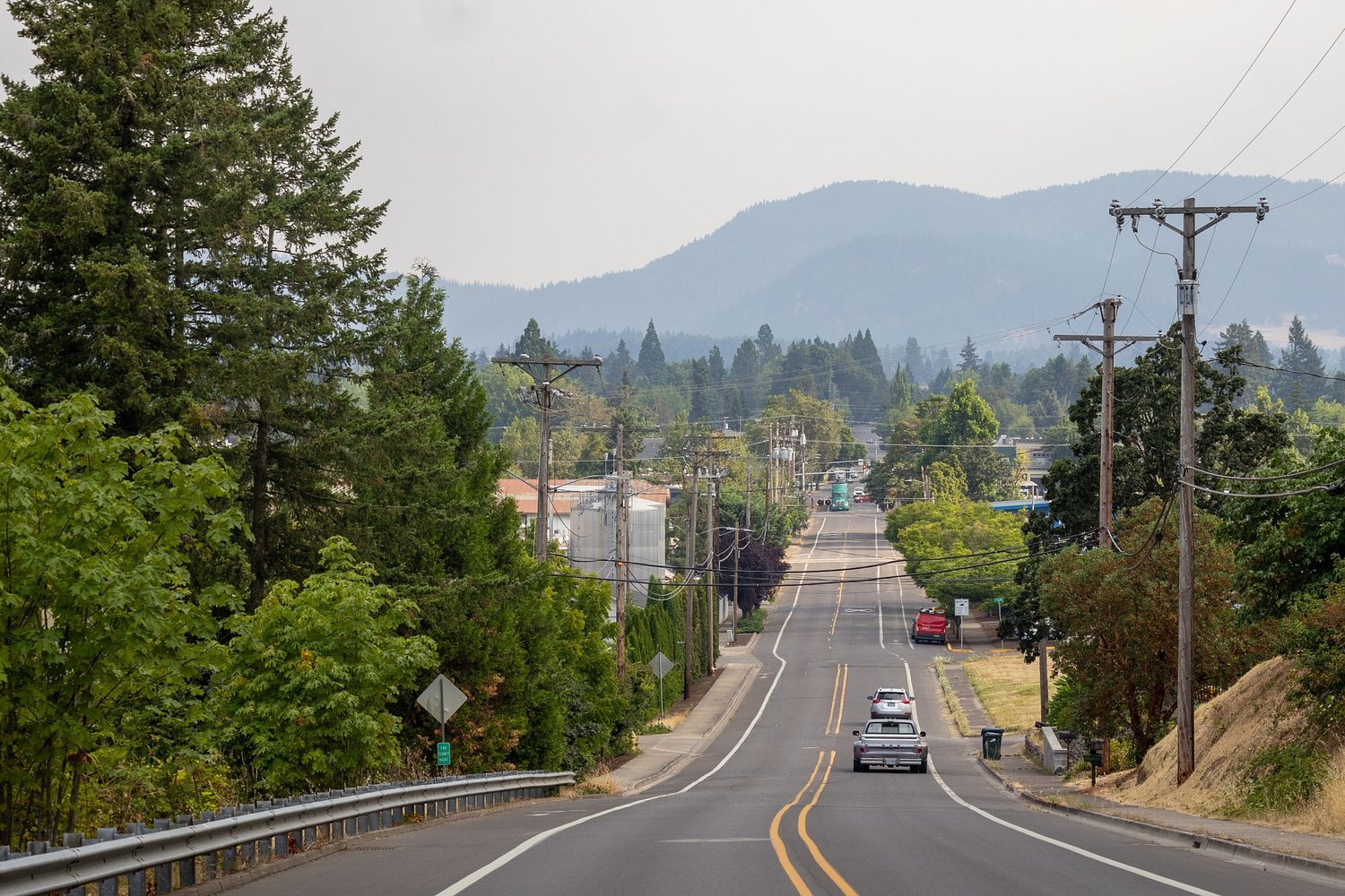 Wildfire smoke brings haze, degrades air quality in Eugene and Springfield