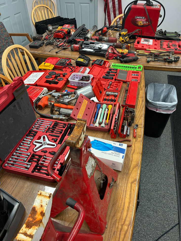 Dunbarton man charged with electricity theft and stealing over $14k in tools