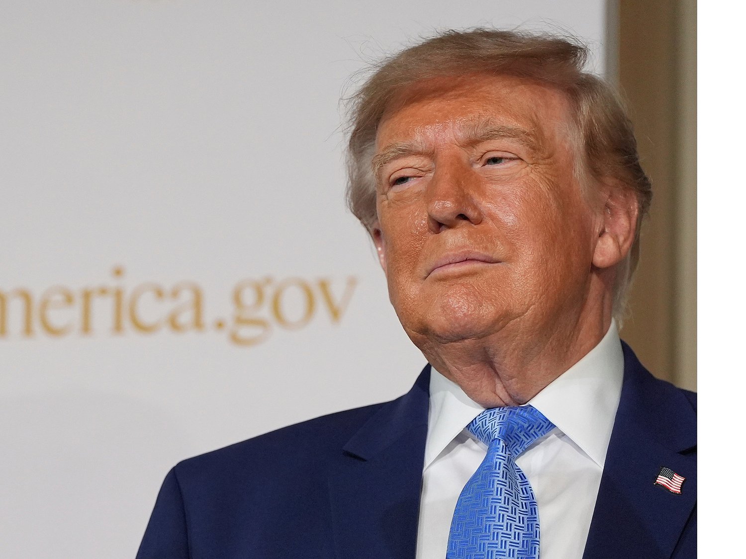 Trump’s No Good at Dictatoring