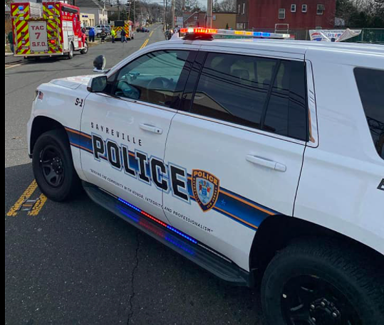 Cops shoot knife-wielding man in N.J. neighborhood