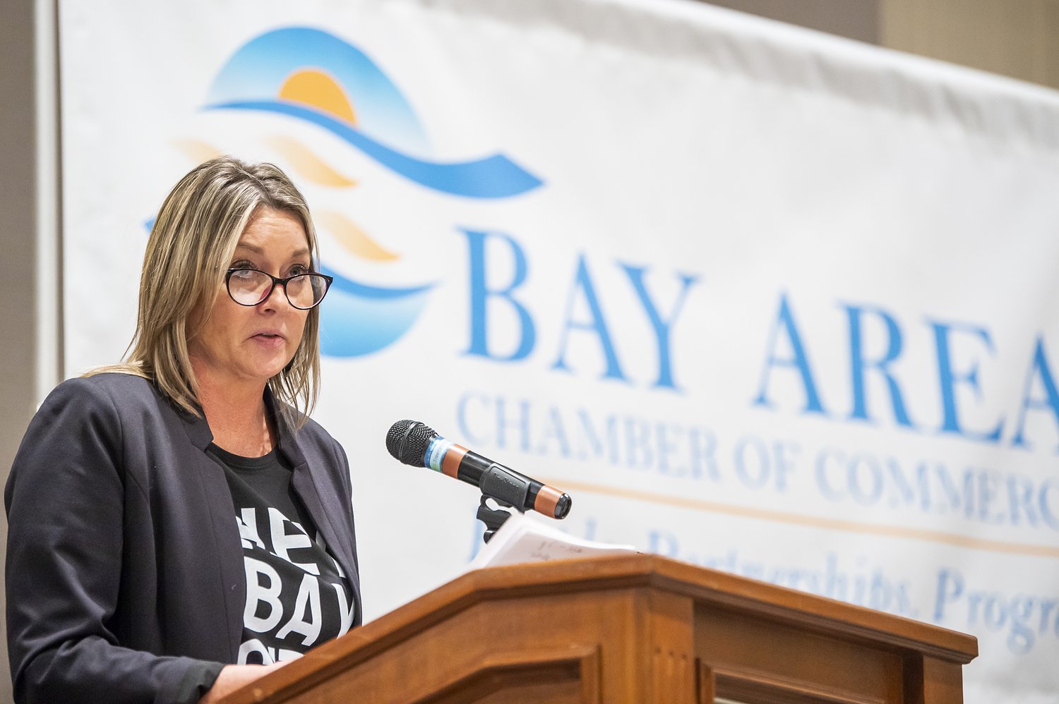 Bay City commission extends retiring manager’s temporary contract