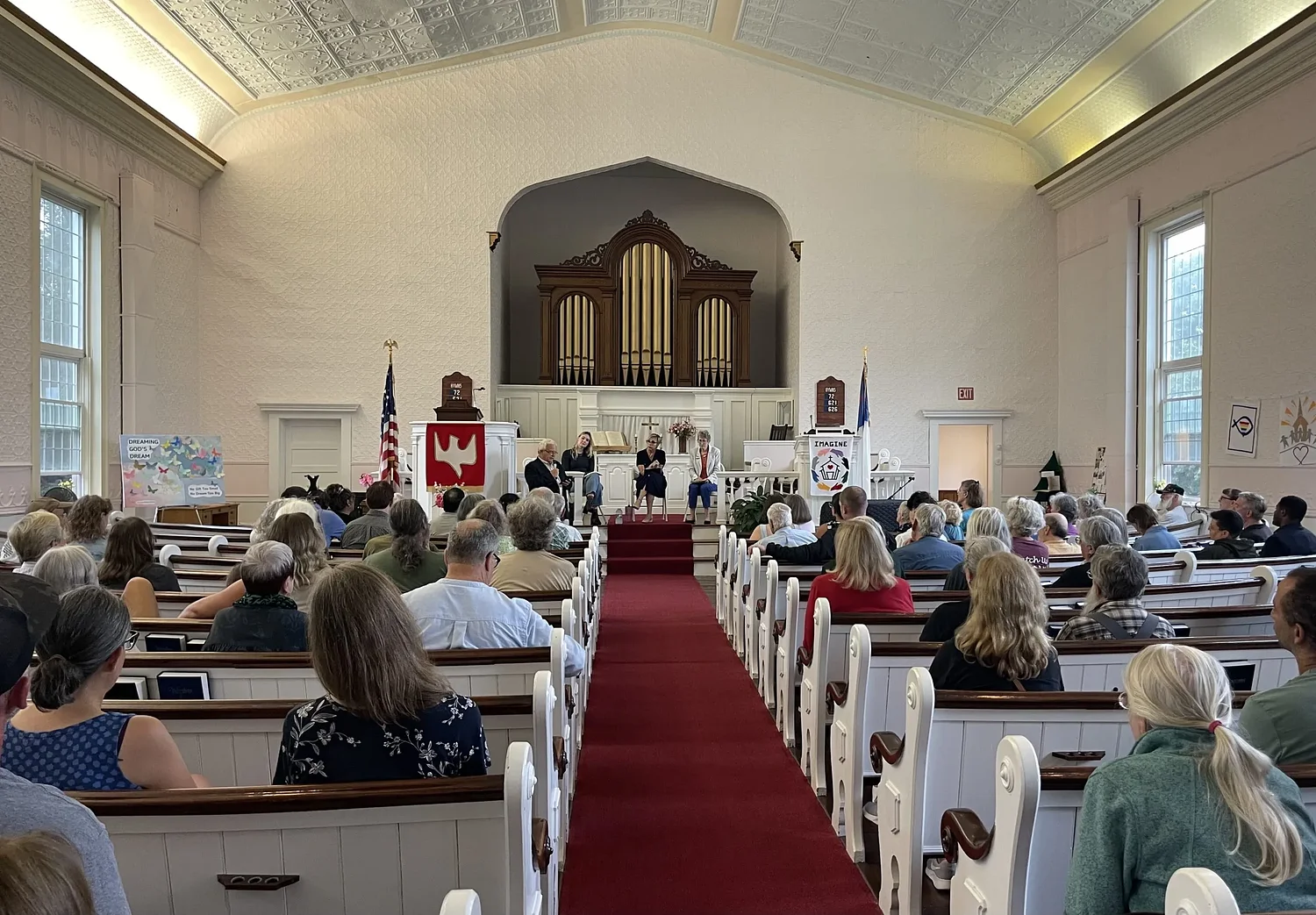 1st Franklin District candidates talk school funding, affordability at Sunderland forum