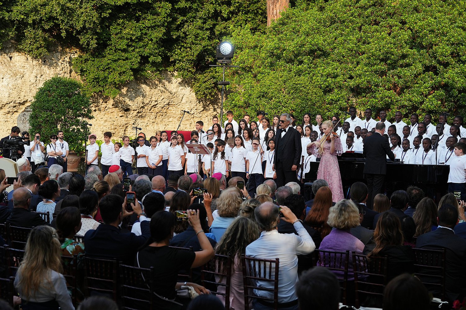 At Vatican peace concert, Pope Leo XIV tells children music can overcome division