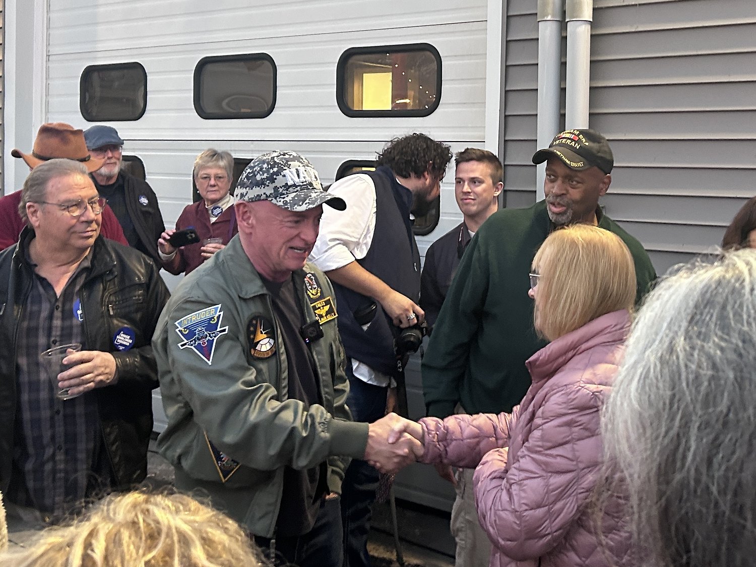 Democratic leaders give support to NH candidates days before midterms