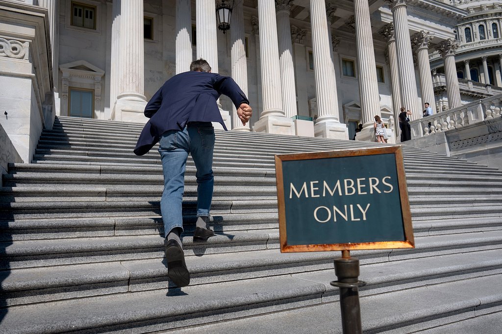 How to run for reelection in a messy Congress? It's not easy