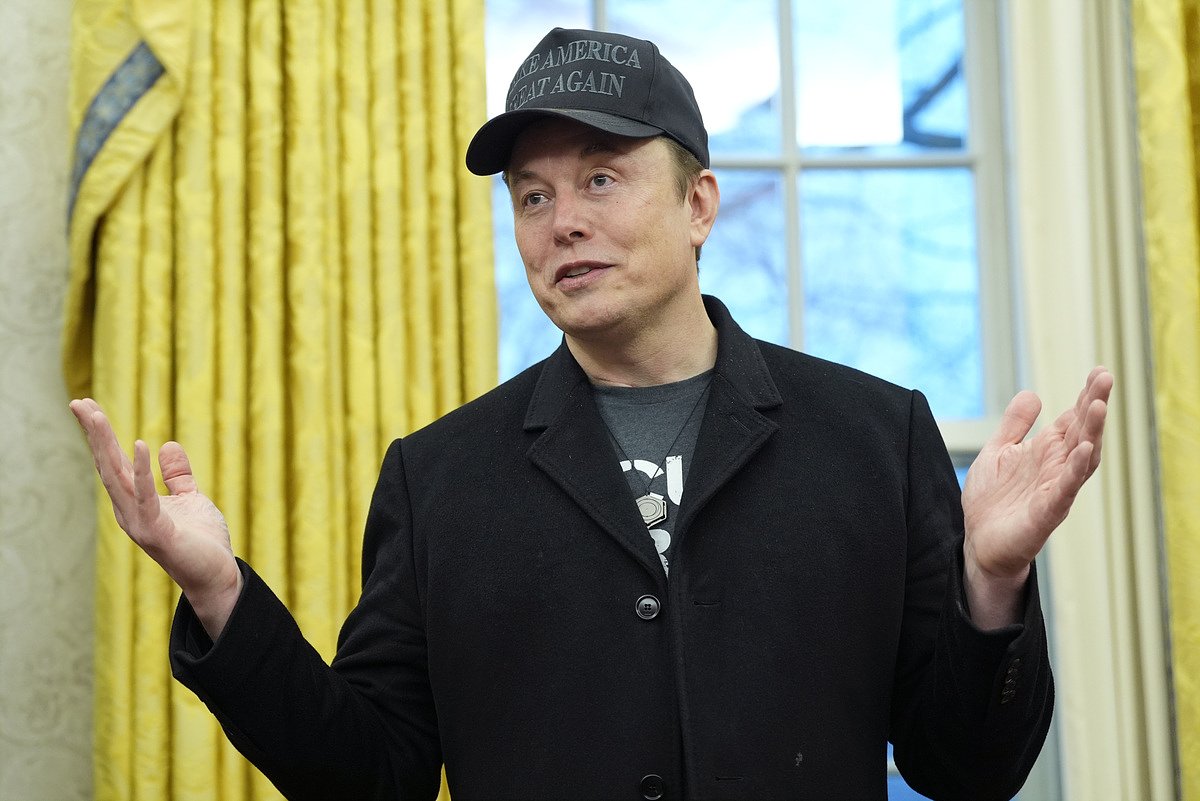 Elon Musk’s political machine begins spending to help Susan Collins