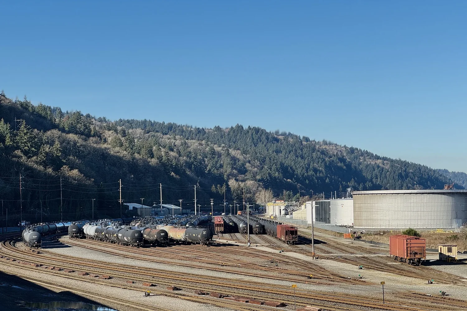 Mayor Wilson Rams Through Massive Fossil Fuel Deal in Second-Ever Tie-Breaking Vote