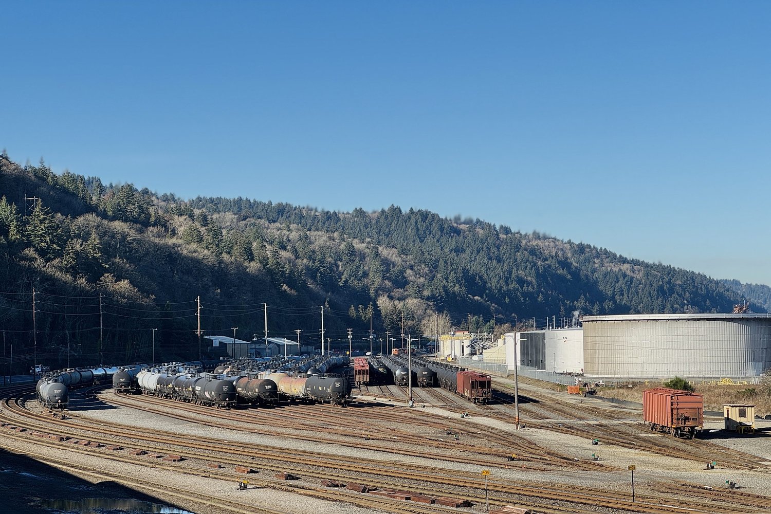 Mayor Wilson Rams Through Massive Fossil Fuel Deal in Second-Ever Tie-Breaking Vote