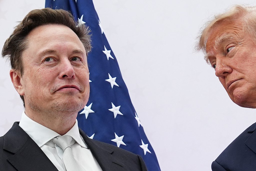 Elon Musk quietly becomes biggest known donor in midterm contests as he tries to save Republicans