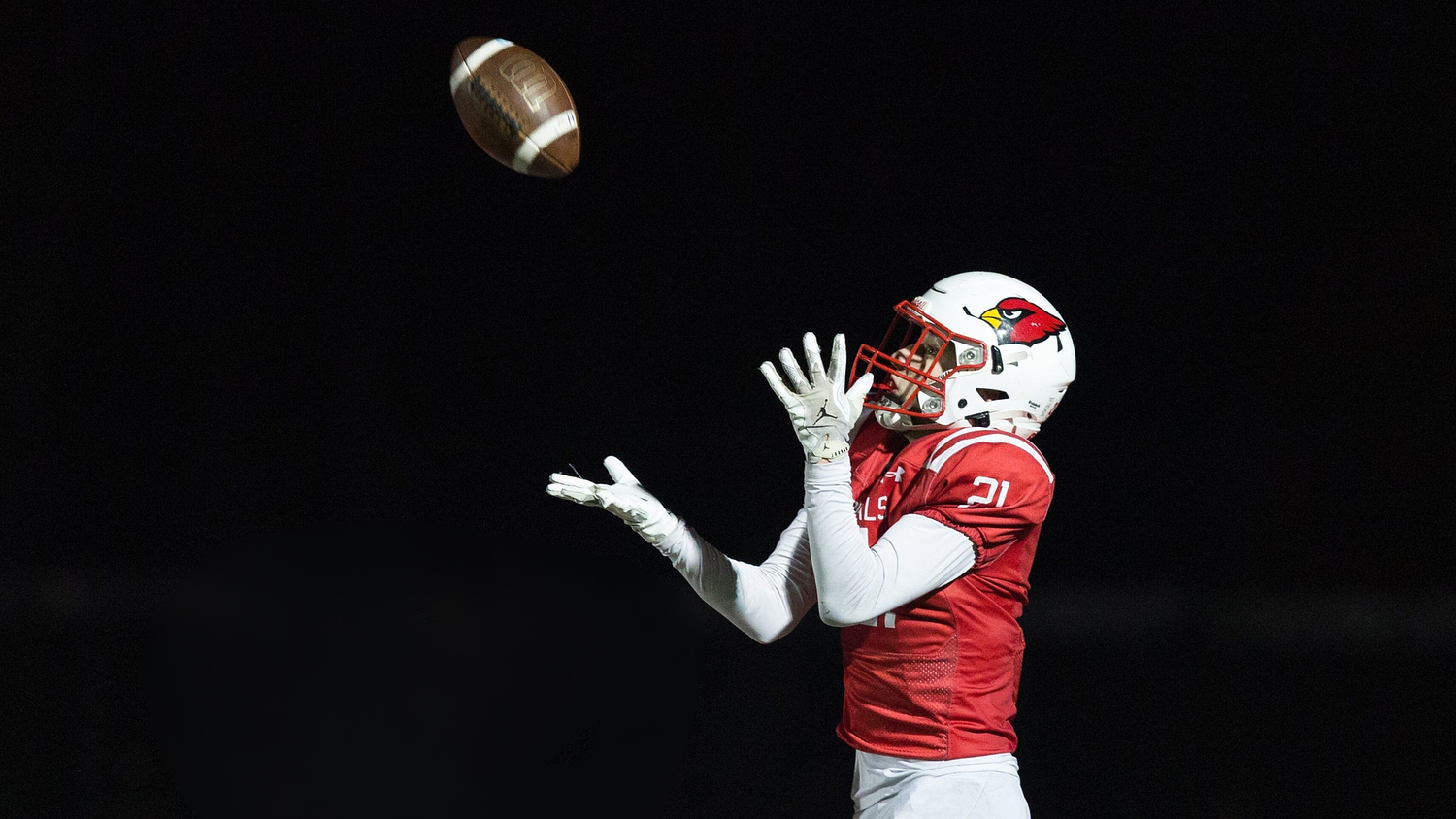 Star receiver recorded 98 yards on 1 key drive. It was the difference in tight division win
