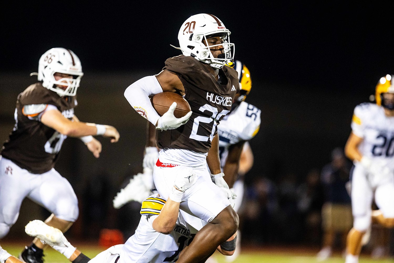 These Kalamazoo-area Friday Night Heroes put on a show in Week 8: Vote now