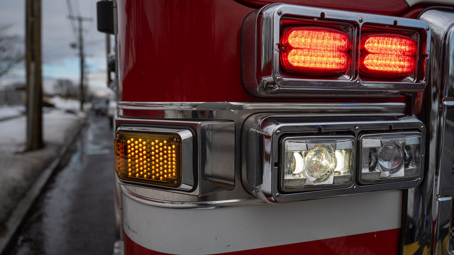Four people die when car crashes into creek in SW Ohio