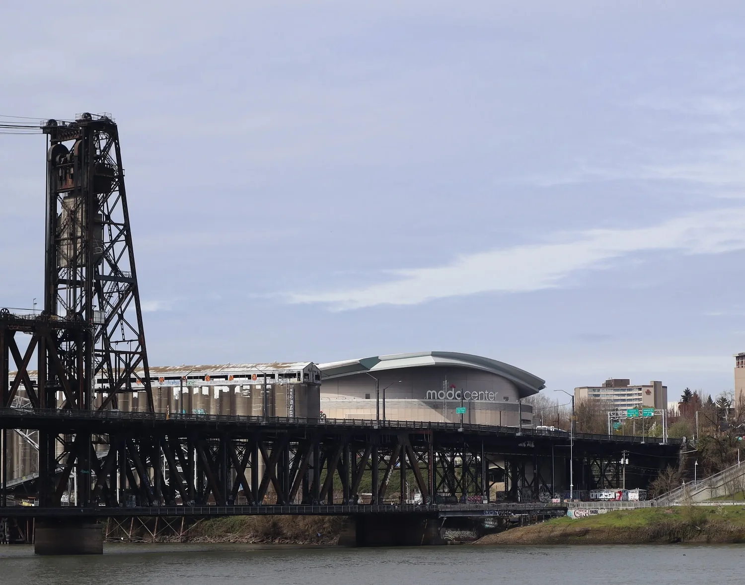 Opinion: Portland’s New Government Is Being Stress‑Tested By the $600 Million Moda Center Deal